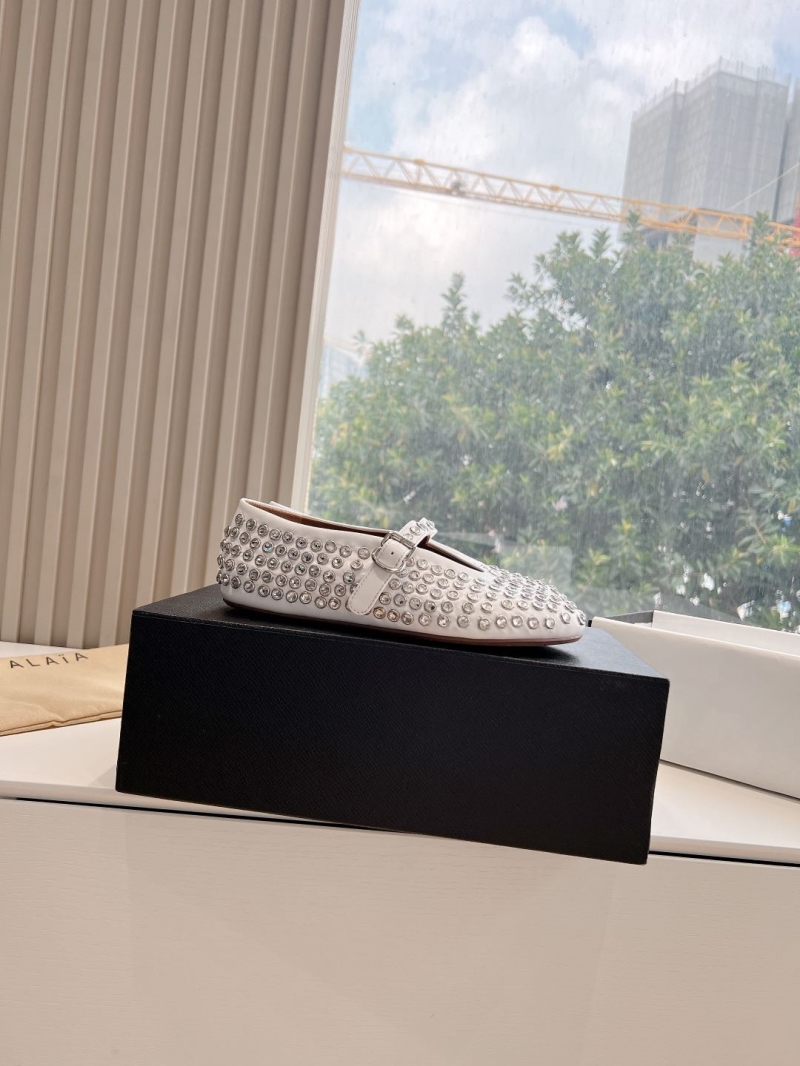 Alaia Flat Shoes